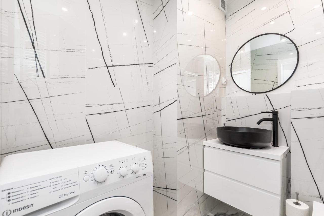 Apartament Moniuszki By Your Freedom วอร์ซอ ภายนอก รูปภาพ